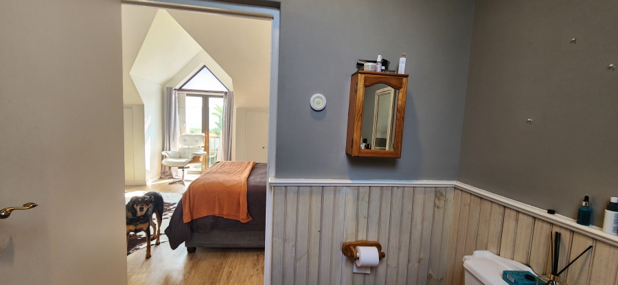 To Let 2 Bedroom Property for Rent in Harfield Village Western Cape